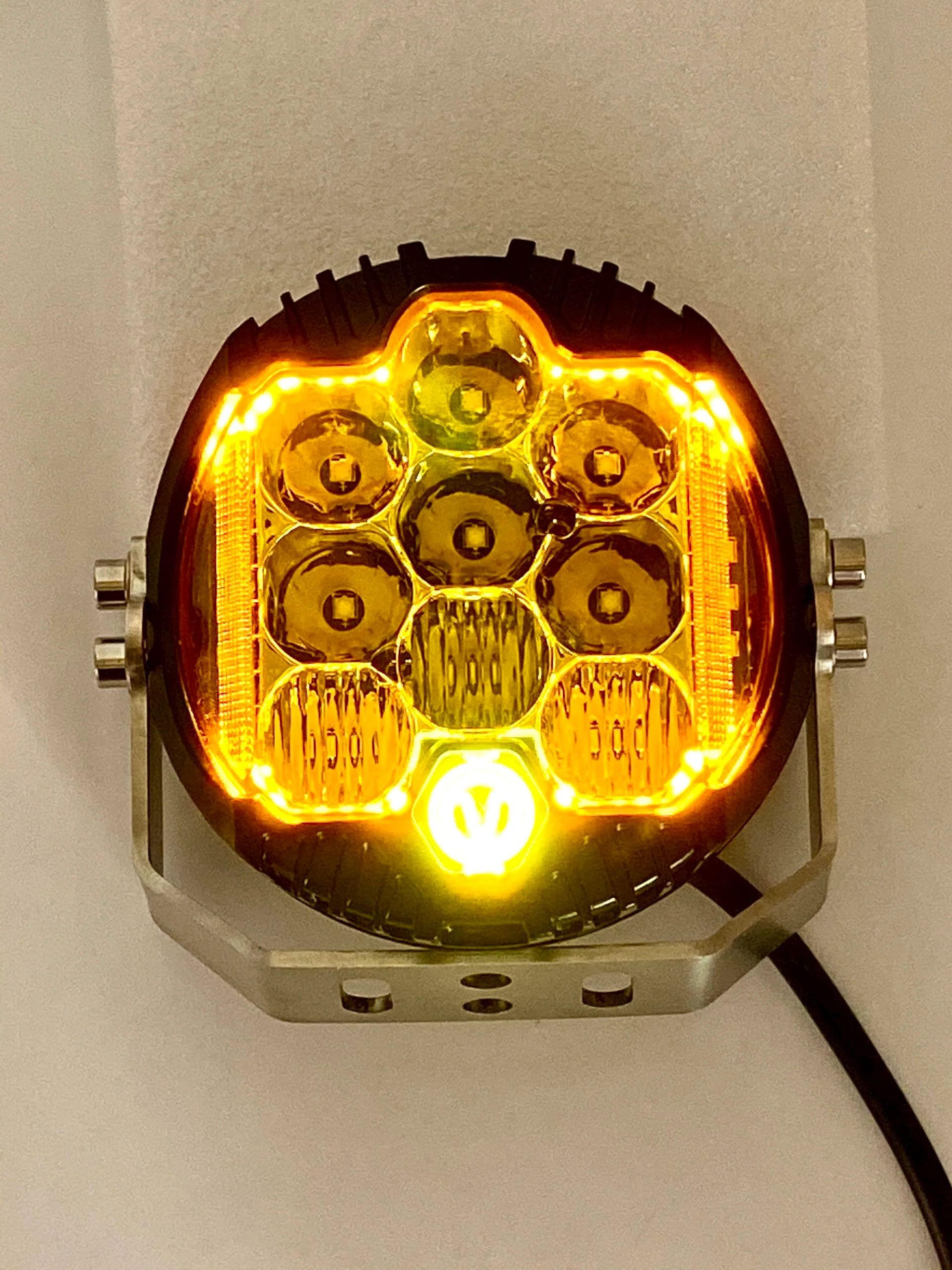 C4-550M-CA - Image 3