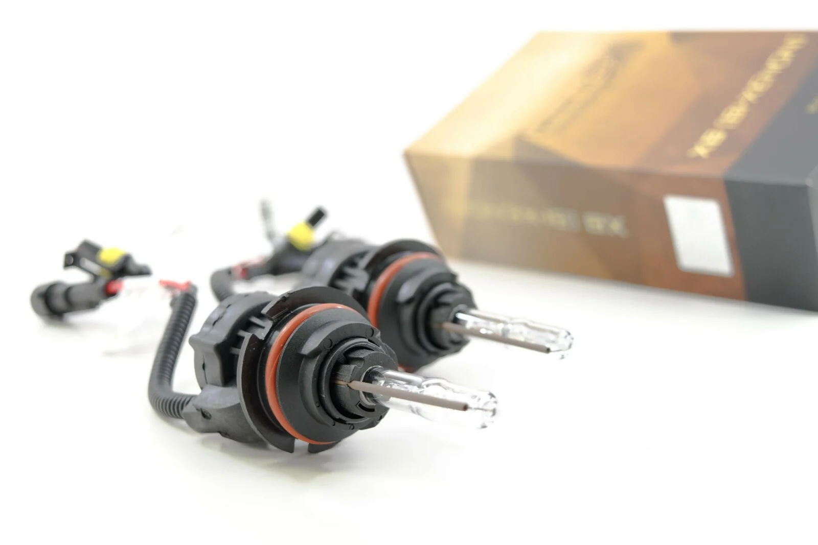 Morimoto 9004/9007 Bi-Xenon XB 6000K HID Bulbs (Pair)