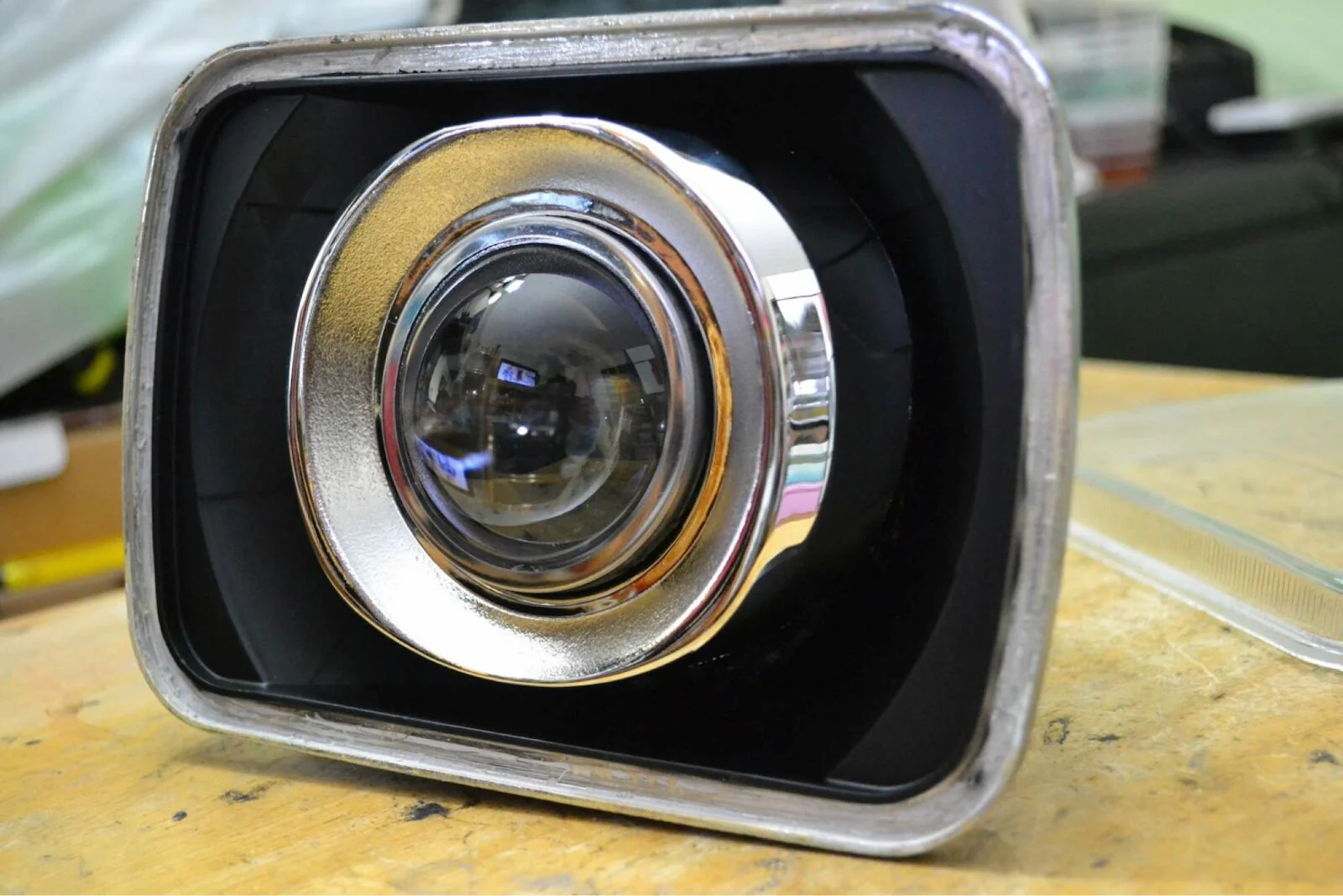 Morimoto E55-R Projector Shroud - Image 8