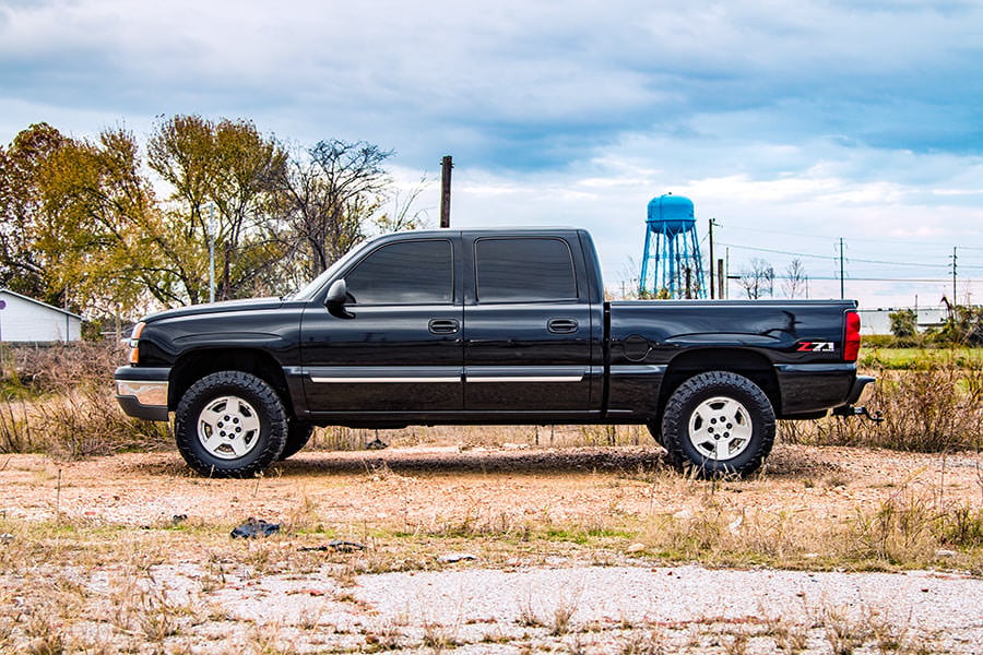 1.5-2.5in GM Leveling Lift Kit w/ V2 Shocks 99-06 1500 PU 4WD 28370 - Image 4