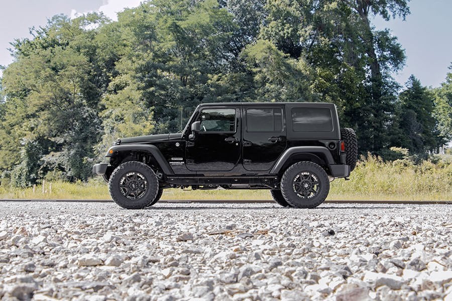 Rough Country 2.5" Lift Kit | Coils | M1R | for Jeep Wrangler Unlimited 2WD/4WD (2007-2018) - Image 3