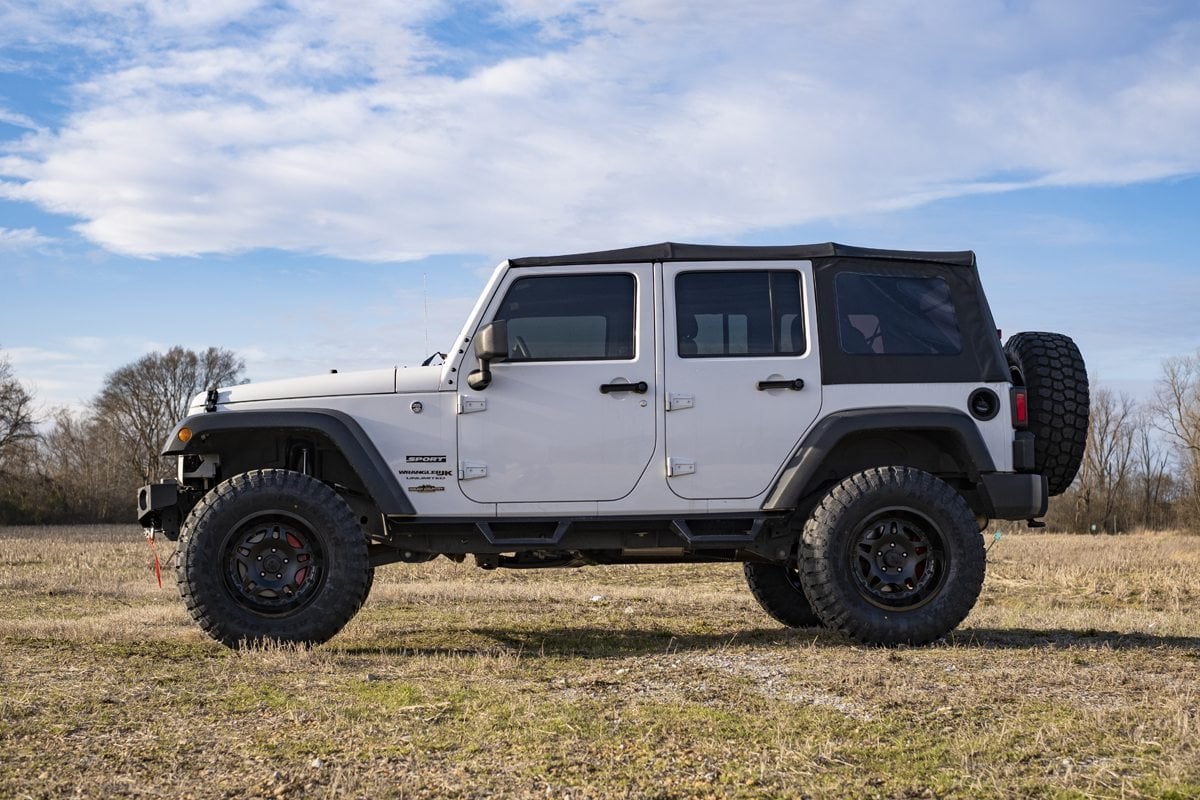 Rough Country 3.25in For Jeep Lift Kit w/V2 Shocks 07-18 Wrangler JK Unlimited 66970 - Image 3