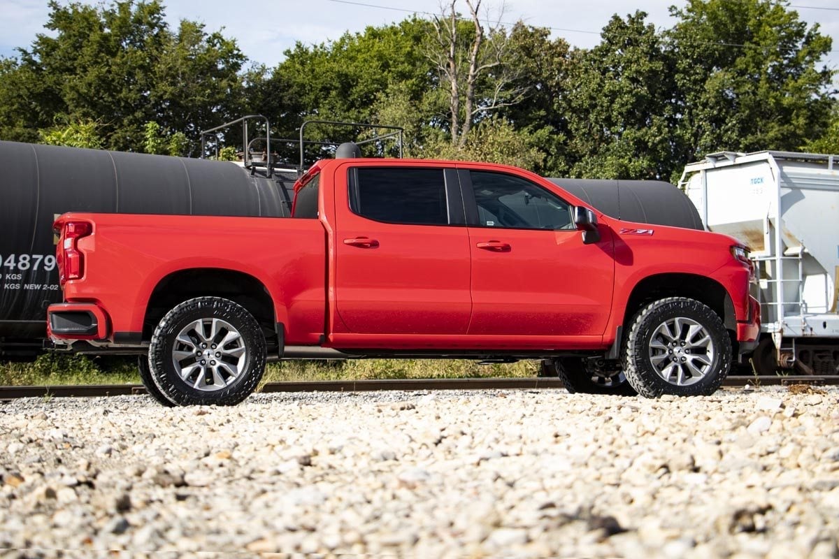 Rough Country 3.5 In Lift N3 Struts Rear Mono Leaf Chevy Silverado 1500 22-23 28231 - Image 3