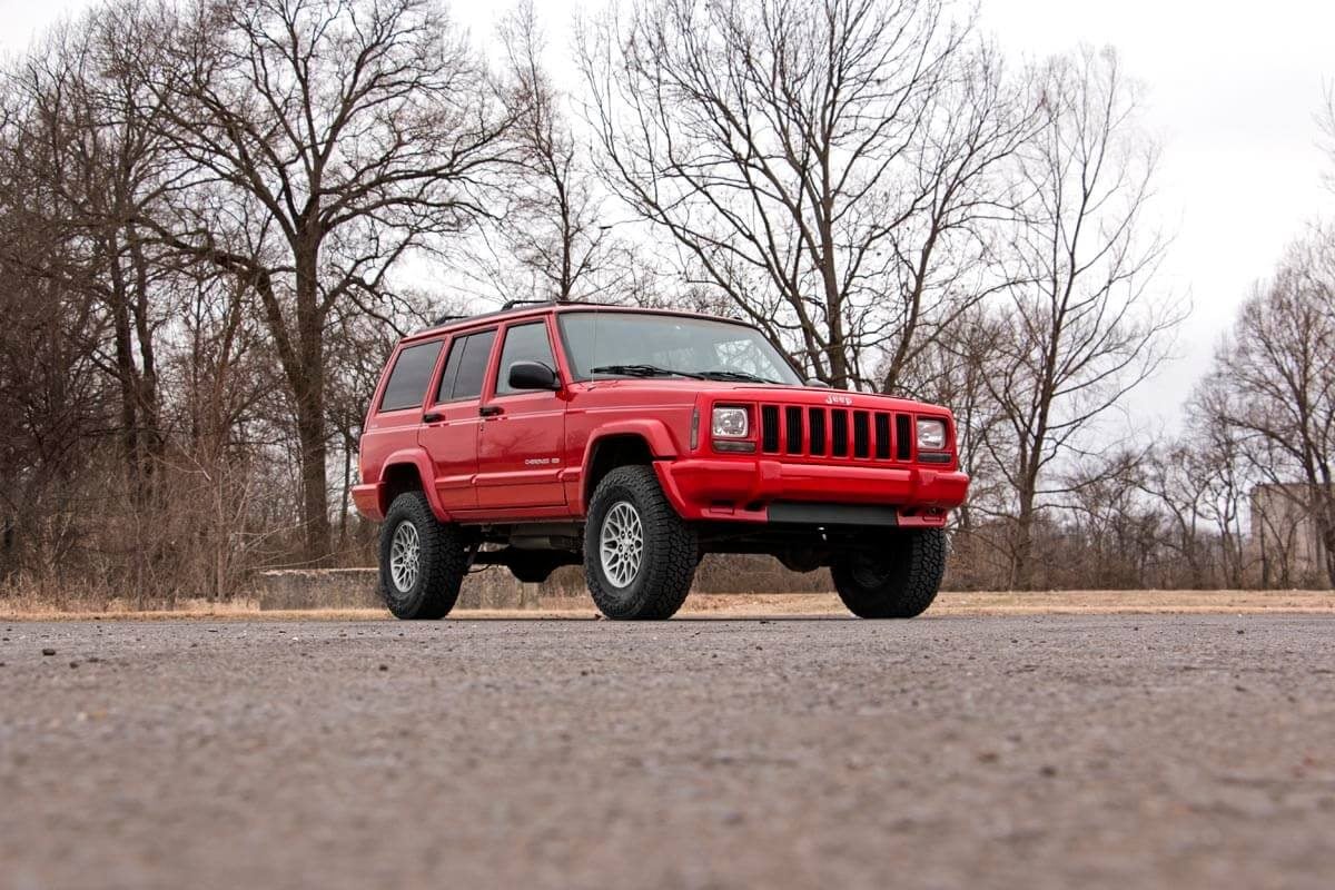 Rough Country 3in Series II Suspension Lift Kit V2 Shocks for 84-01 Cherokee XJ - Image 5