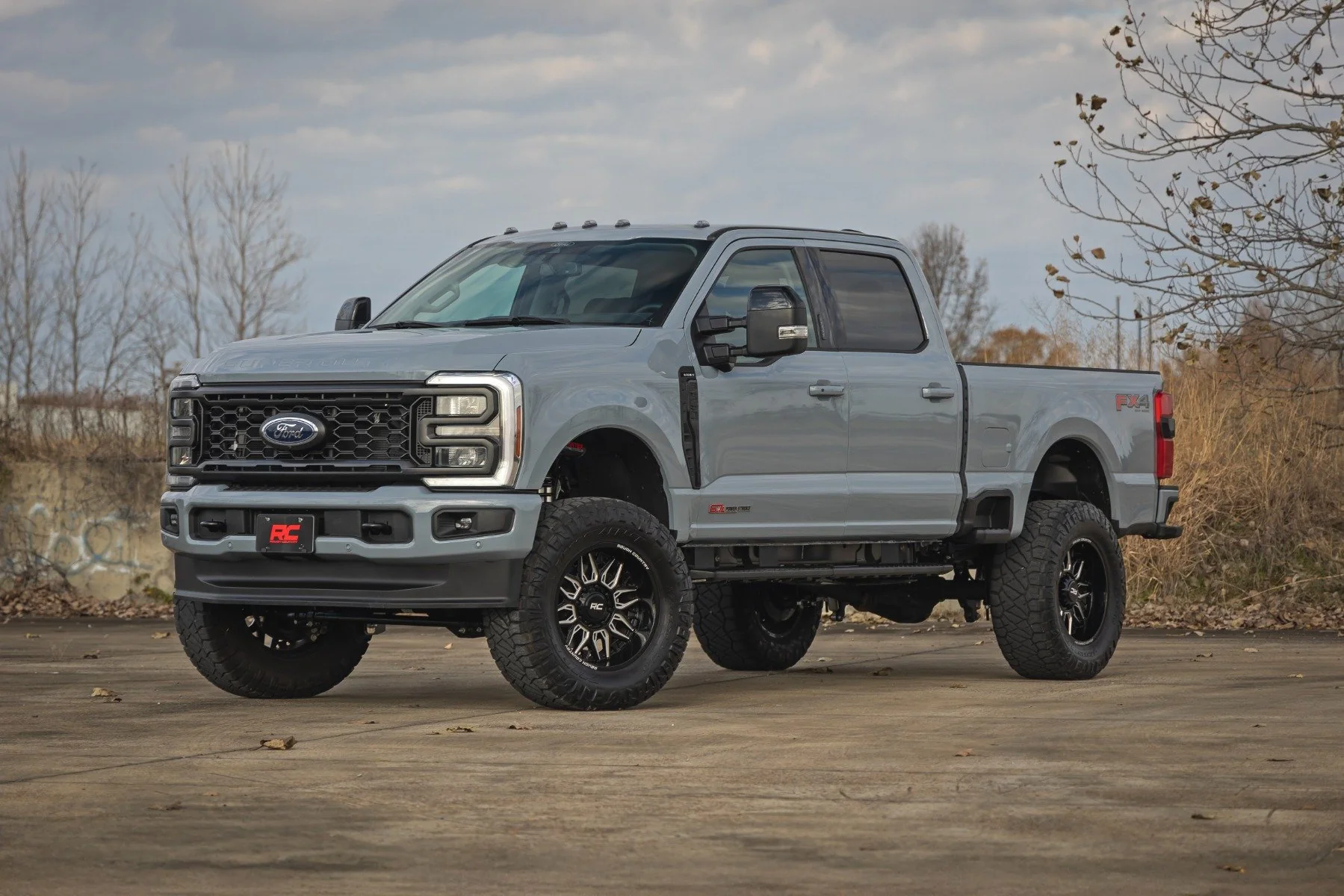 Rough Country 4.5" Lift Kit V2 Diesel for Ford F250/F350 Super Duty 4WD 23-25 400157 - Image 2