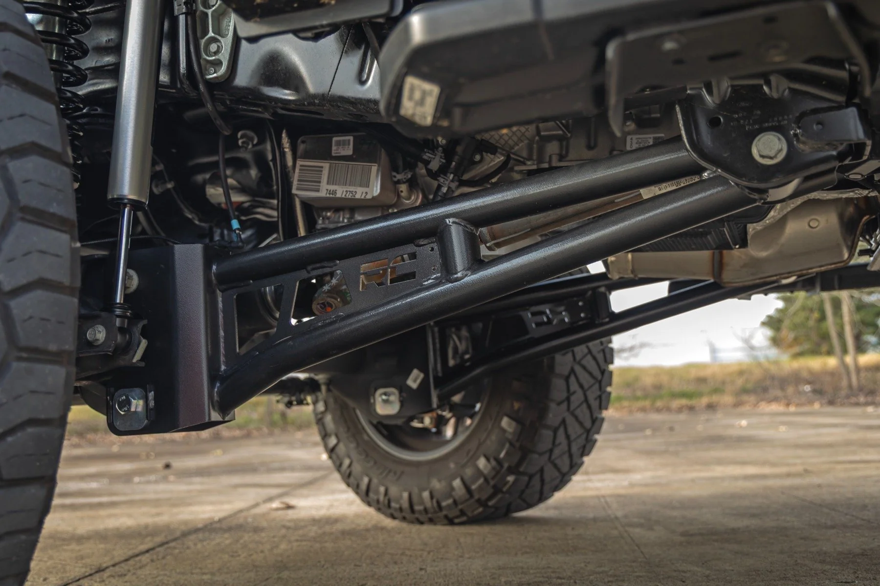 Rough Country 4.5" Lift Radius Arm V2 Diesel for F250/F350 SuperDuty 4WD 23-25 400357 - Image 4