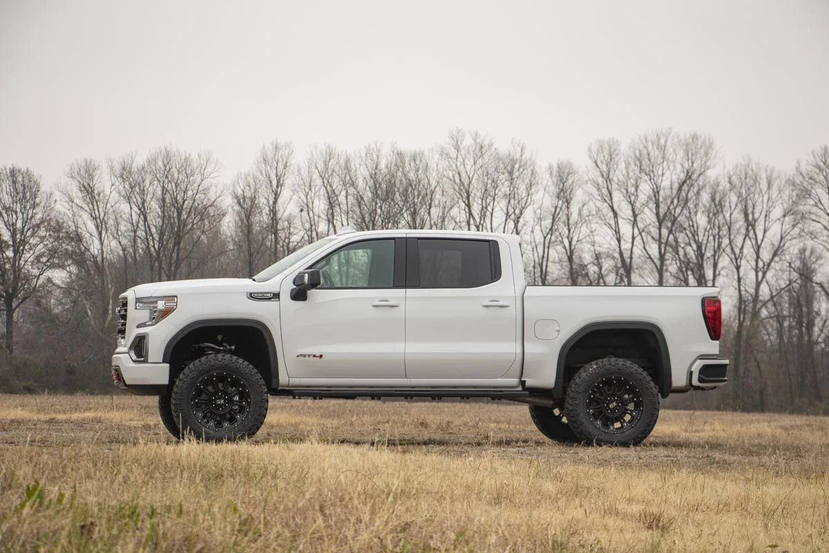 Rough Country 4" GM Lift Kit Vertex 19-21 1500 Trailboss / AT4 PU 4wd GAS - Image 2