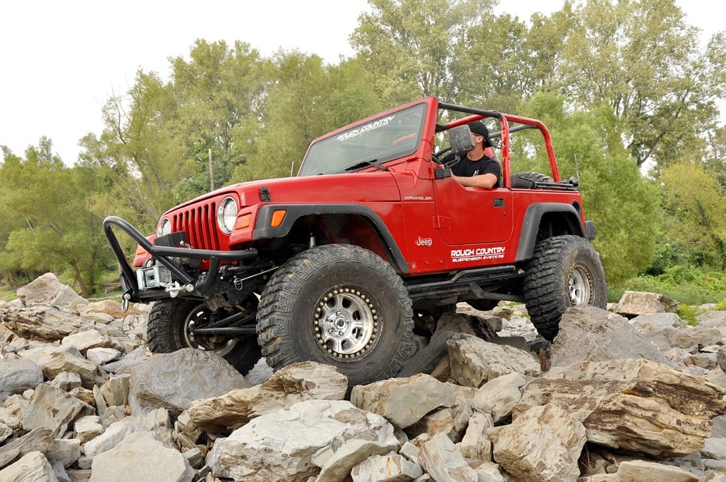 Rough Country 4" Lift Kit Long Arm V2 for Jeep Wrangler TJ 4WD 1997-2006 66370 - Image 3