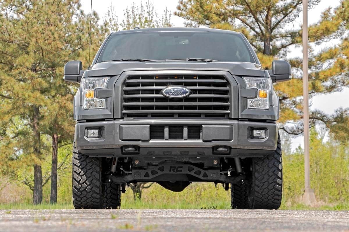 Rough Country 4in for Ford Suspension Lift Kit Lifted Struts 15-20 F-150 4wd 55531 - Image 4