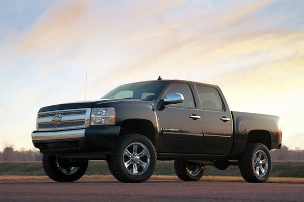 Rough Country 5in Suspension Lift Kit for Chevy GMC 1500 07-13 w/N3 Struts - Image 2