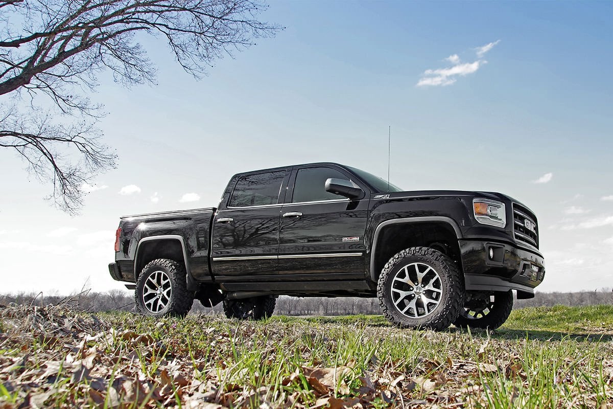 Rough Country 6 Inch Lift Kit Cast Steel M1 Struts/M1 Chevy/GMC 1500 14-18 22641 - Image 2