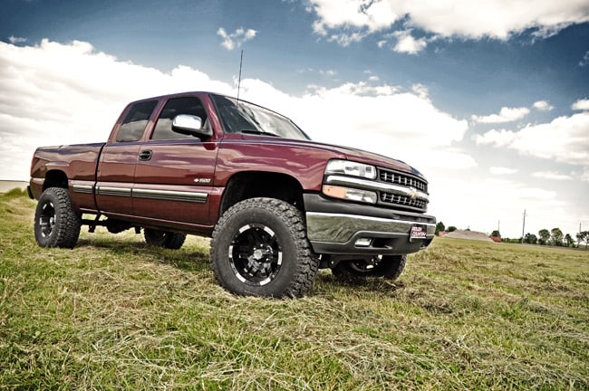 Rough Country 6 Inch Lift Kit M1 Shocks Chevy/GMC 1500 99-06 & Classic 23440 - Image 2
