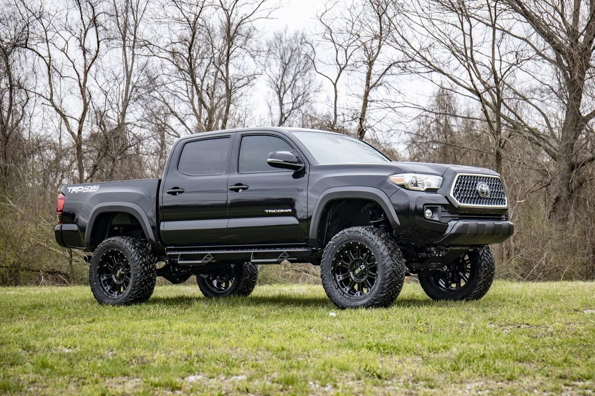 Rough Country 6in For Toyota Suspension Lift Kit N3 Struts 16-23 Tacoma 75831 - Image 2