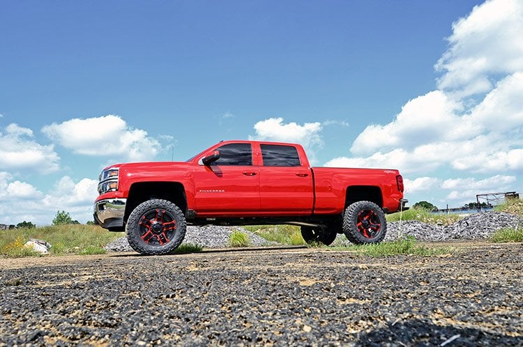 Rough Country 7in GM Lift Kit Lifted Struts 14-18 1500 PU 4wd Aluminum - Image 5