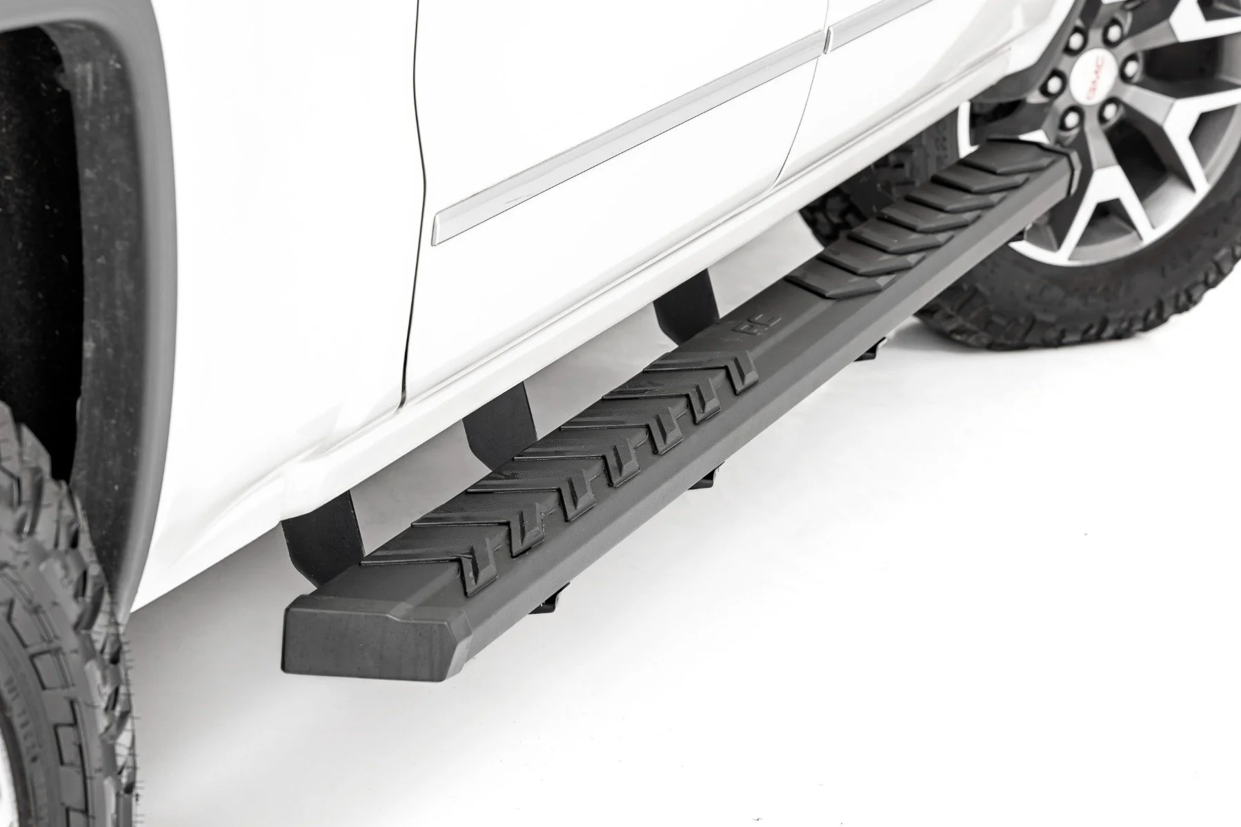 Rough Country BA2 Running Board | Side Step Bars | Chevy/GMC 1500/2500HD/3500HD (07-19 & Classic) - Image 5