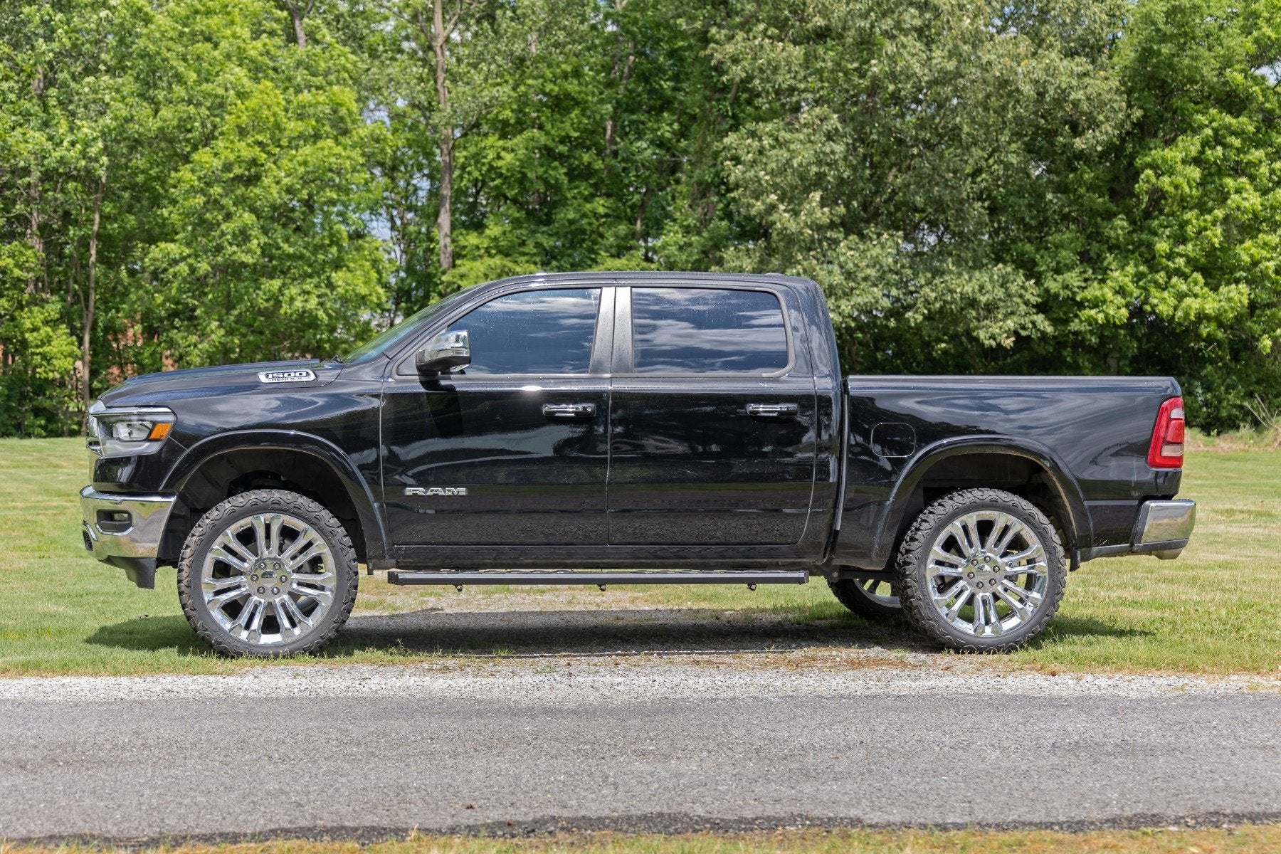 Rough Country BA2 Running Board | Side Step Bars | for Ram 1500 (19-26)/1500 TRX (21-24) - Image 4
