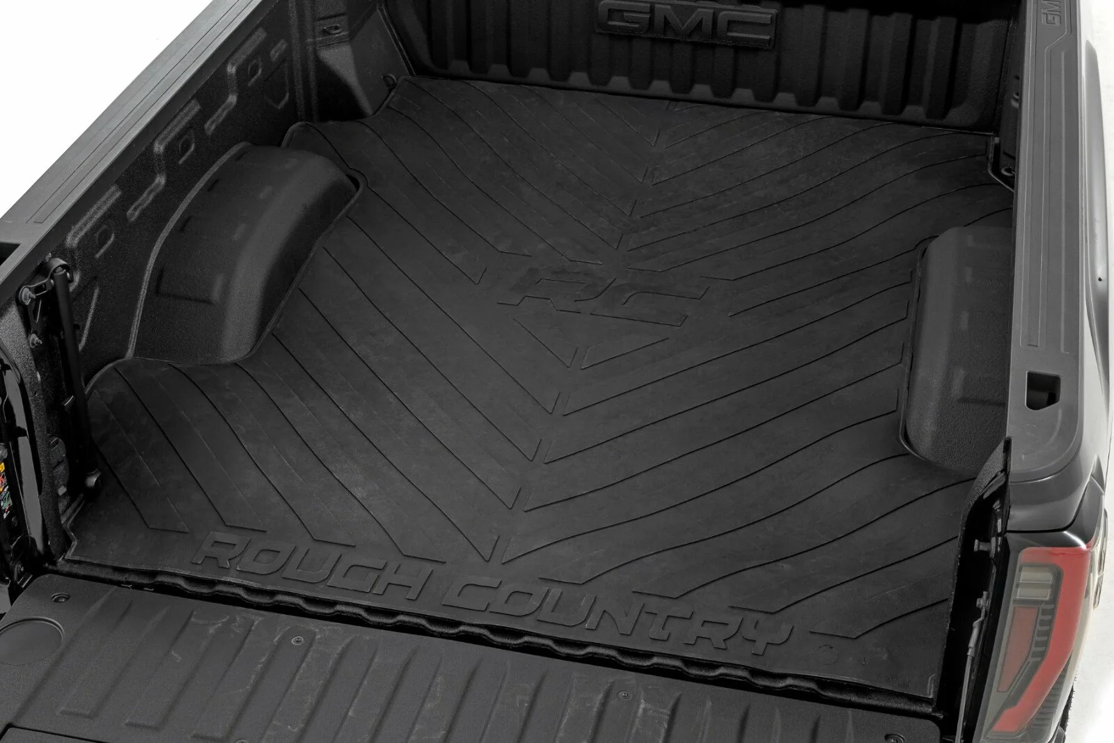 Rough Country Bed Mat 6'9" Bed Chevy/GMC Silverado/Sierra 2500HD/3500HD 20-25 M691