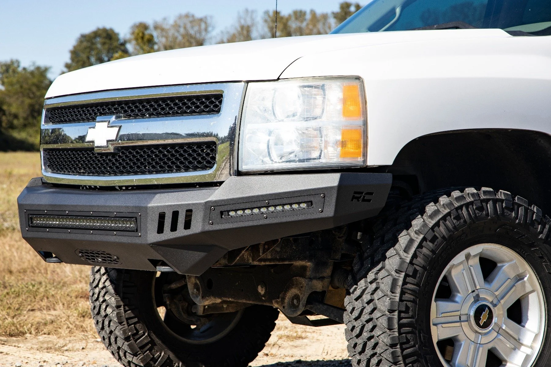 Chevy Front High Clearance Bumper Kit w/LED 07-13 Silverado 1500 10911 - Image 5