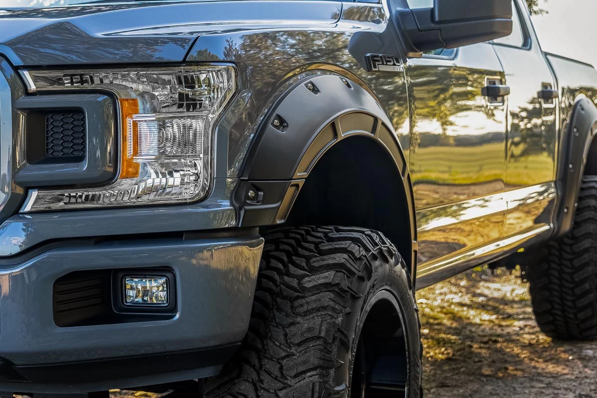 Rough Country Fender Flares | Defender | YZ Oxford White | for Ford F-150 2WD/4WD (2015-2020) A-F11811-YZ - Image 5