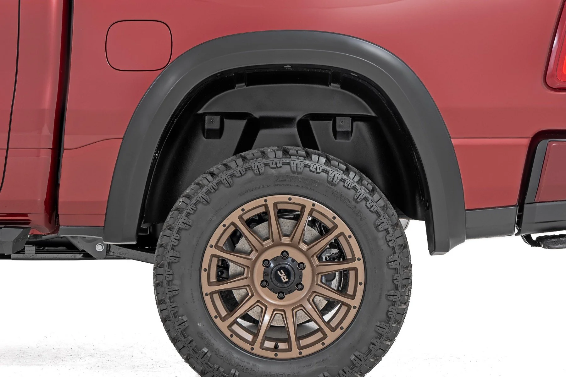 Rough Country Fender Flares | Sport | PSE Silver Zynith | for Ram 1500 25-26 - Image 6