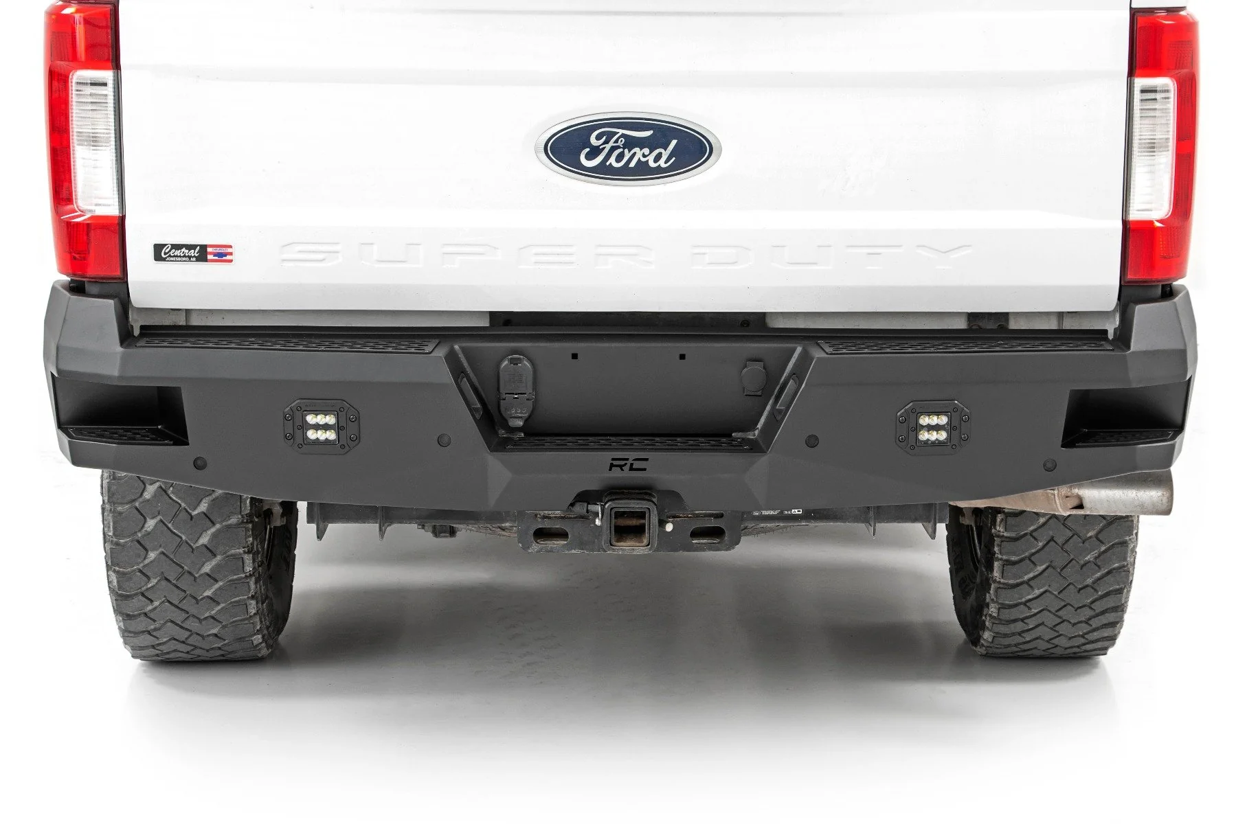 Ford Heavy-Duty Rear LED Bumper 17-20 F-250 / F-350 10788 - Image 2