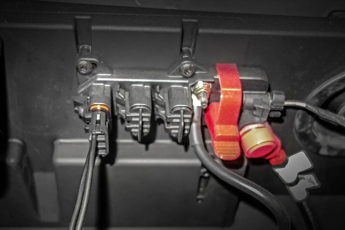 Polaris Accessory Plug Polaris PULSE(tm) Busbar - Image 2