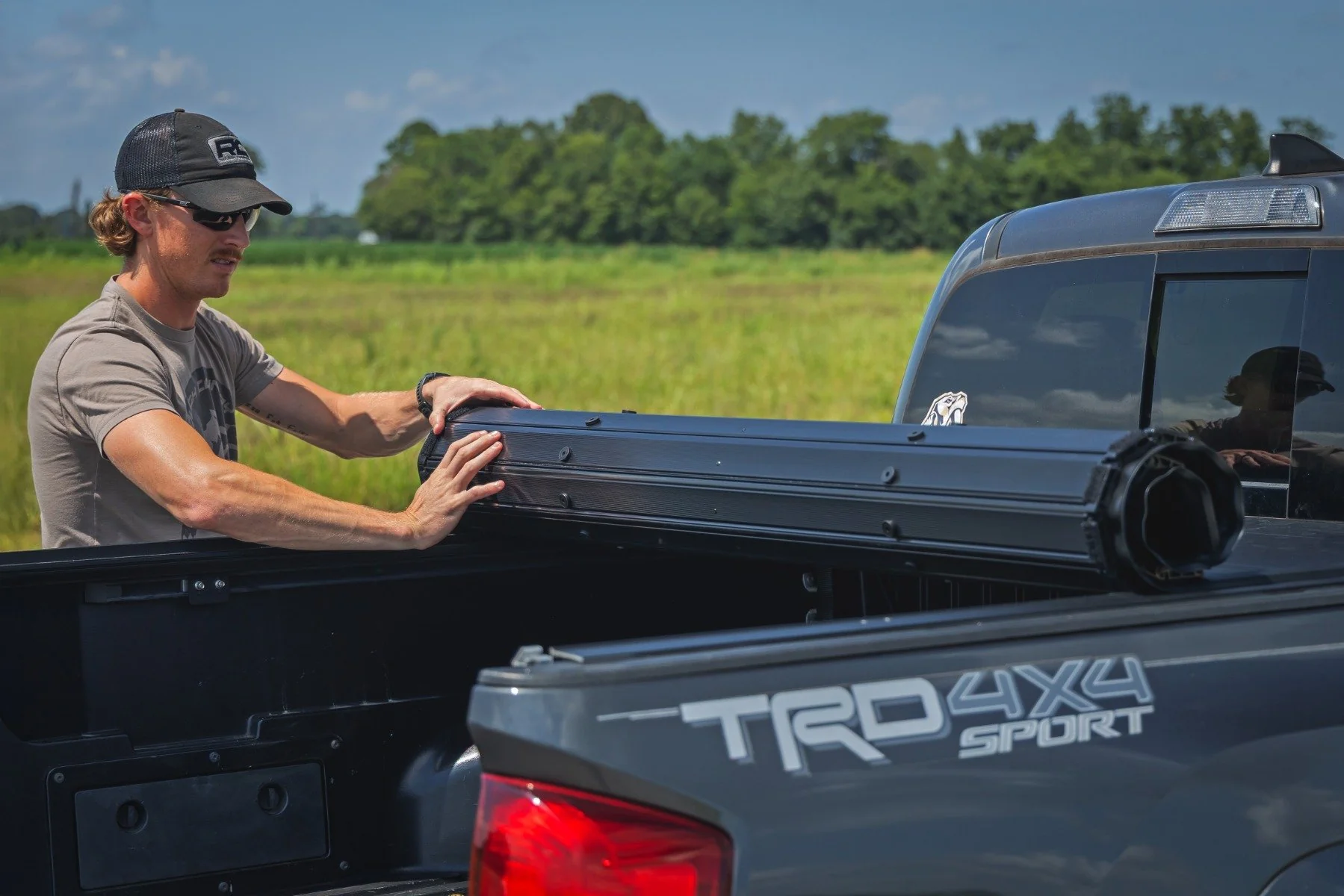 Rough Country Hard Roll Up Bed Cover 5' Bed for Toyota Tacoma 2WD/4WD 2016-2023 50420500 - Image 6