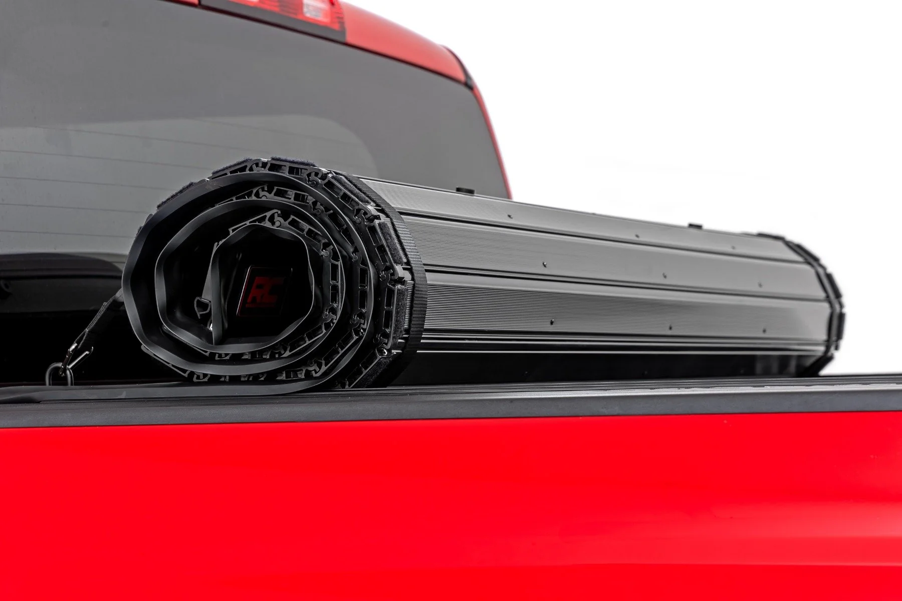 Rough Country Hard Roll Up Bed Cover | 5'9" Bed | Chevy/GMC 1500 14-18 & Classic 50214550 - Image 4