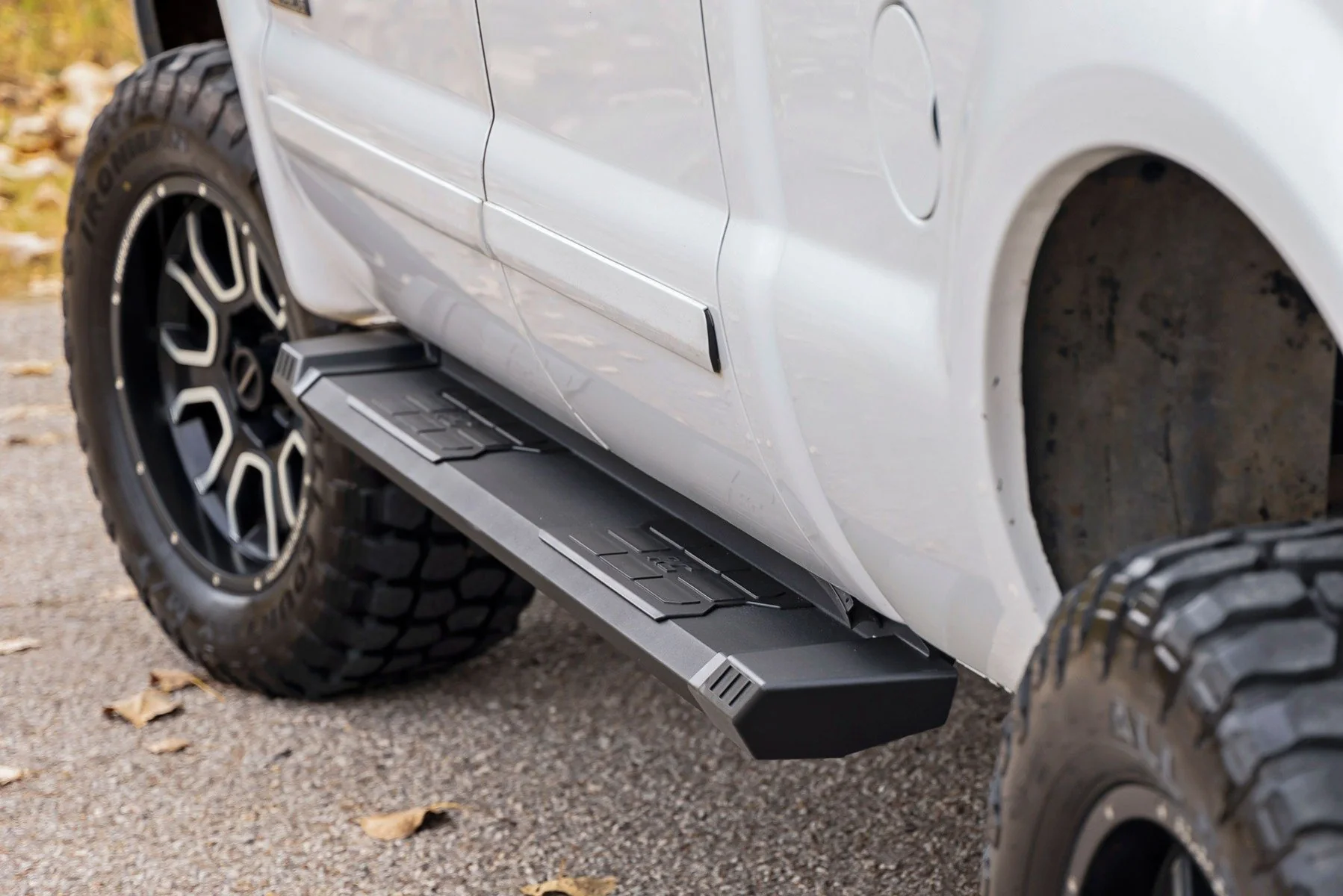 HD2 Running Boards Super Crew Cab Ford F250/F350 99-16 SRB991691A - Image 6