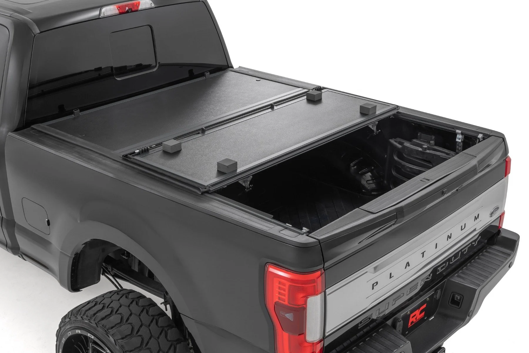 Low Profile 6'10" Bed Cover Ford F-250/F-350 Super Duty 17-24 47220651B - Image 2