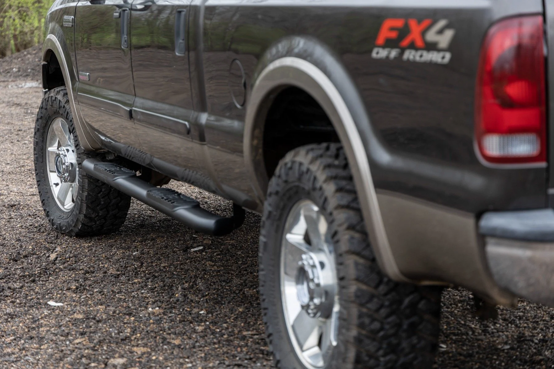 Oval Nerf Step Crew Cab Black Ford F250/350 2WD/4WD 99-16 21013 - Image 5