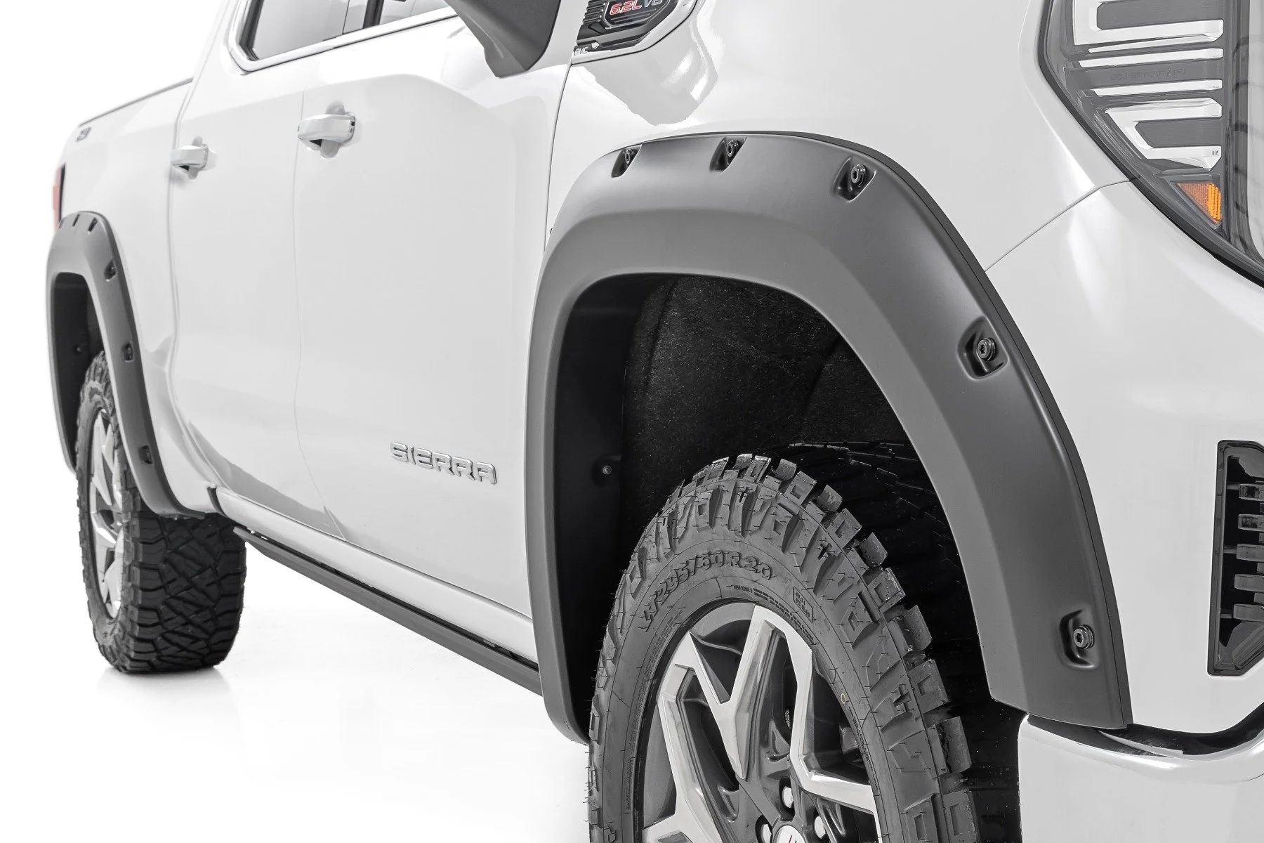 Rough Country Pocket Fender Flare GMC Sierra 1500 19-25 Silver - Image 2