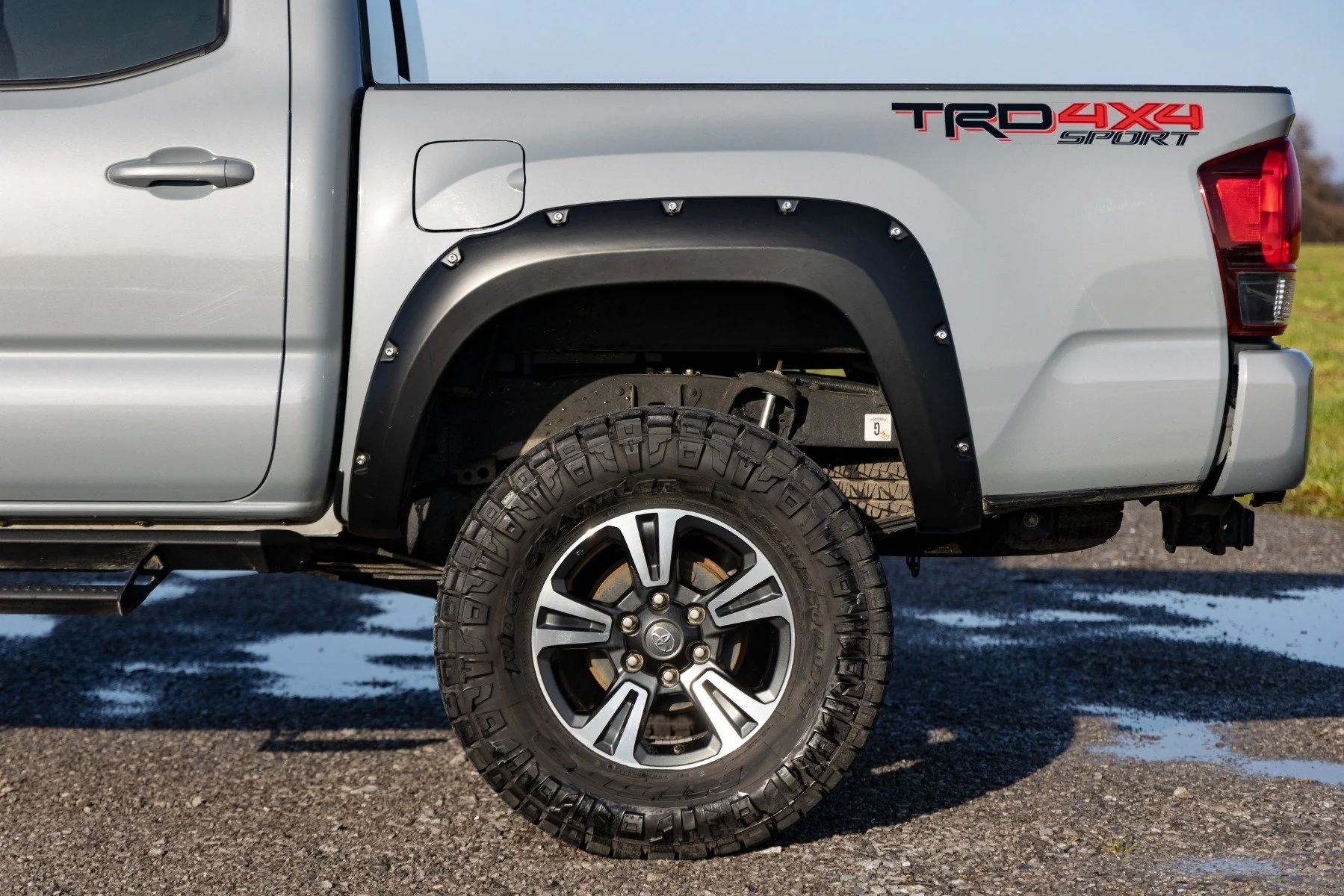 Rough Country Pocket Fender Flares | 1J9 Celestial Silver Metallic | for Toyota Tacoma (16-23) F-T11621A-1J9 - Image 6