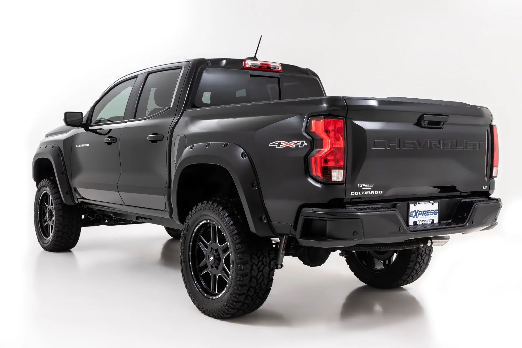 Rough Country Pocket Fender Flares | GBF Sunrise Orange | Chevy Colorado 23-26 - Image 4