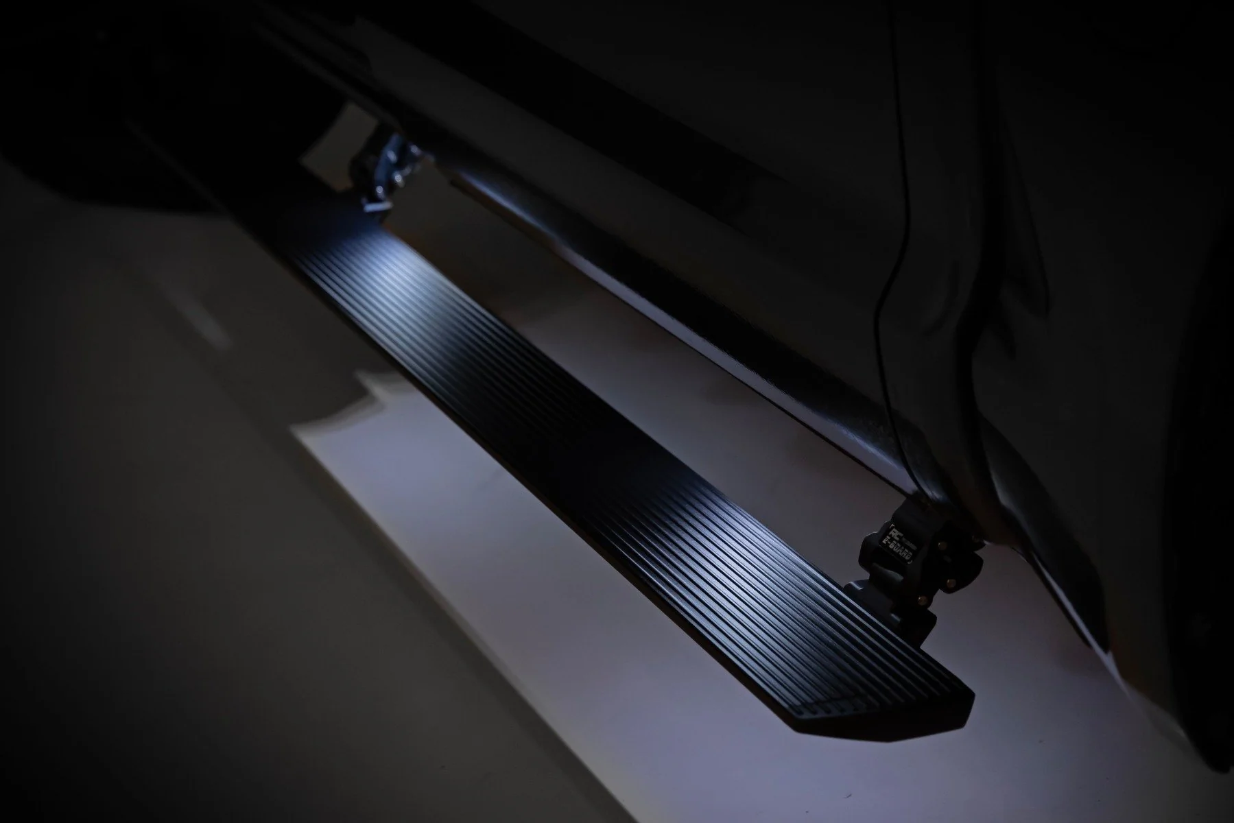 Power Running Boards Lighted Crew Cab Ram 1500 09-18 & Classic PSR050205 - Image 4