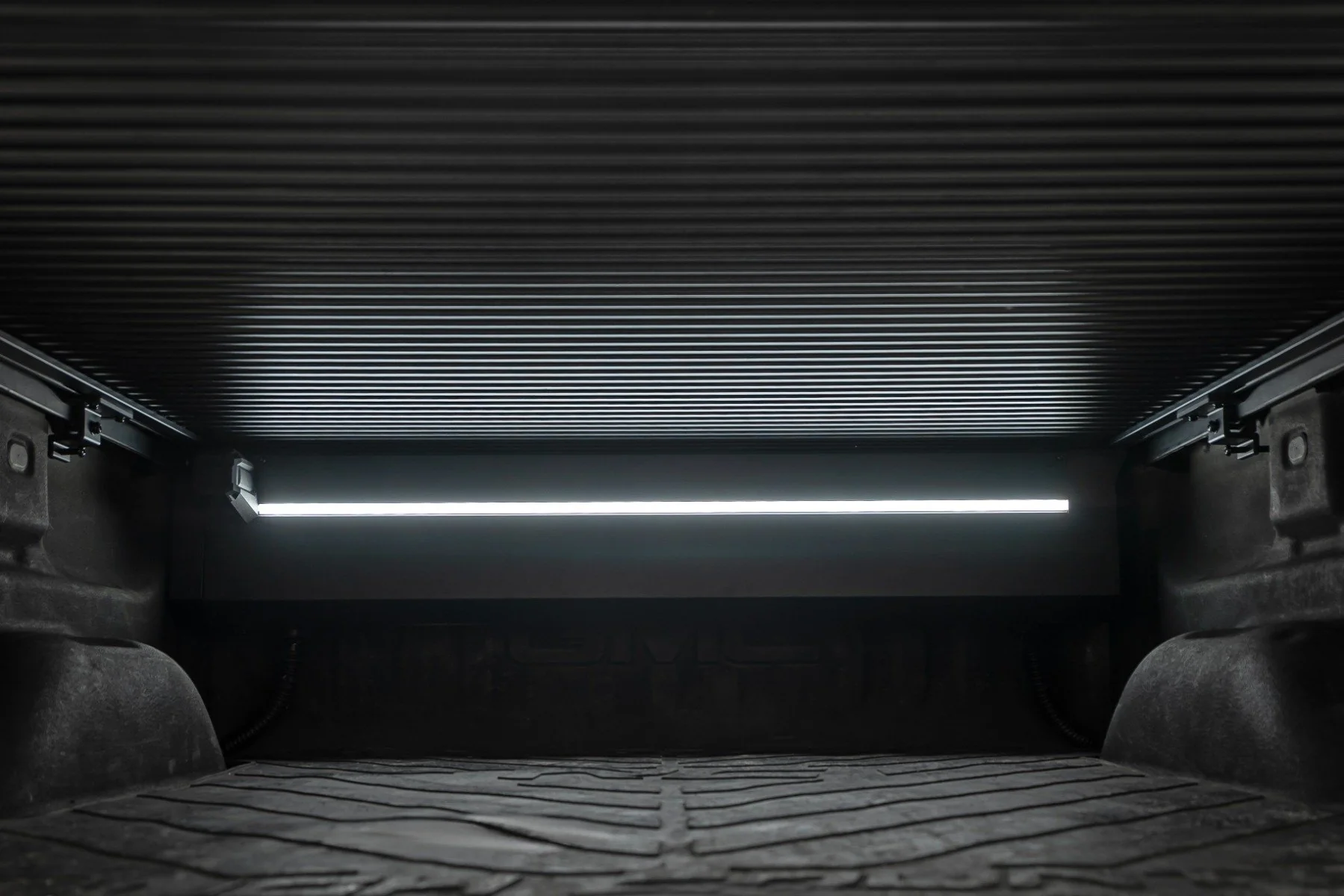 Rough Country Powered Retractable Bed Cover | 5'9" Bed | GM 1500 (14-18) / 2500 (14-19) - Image 4