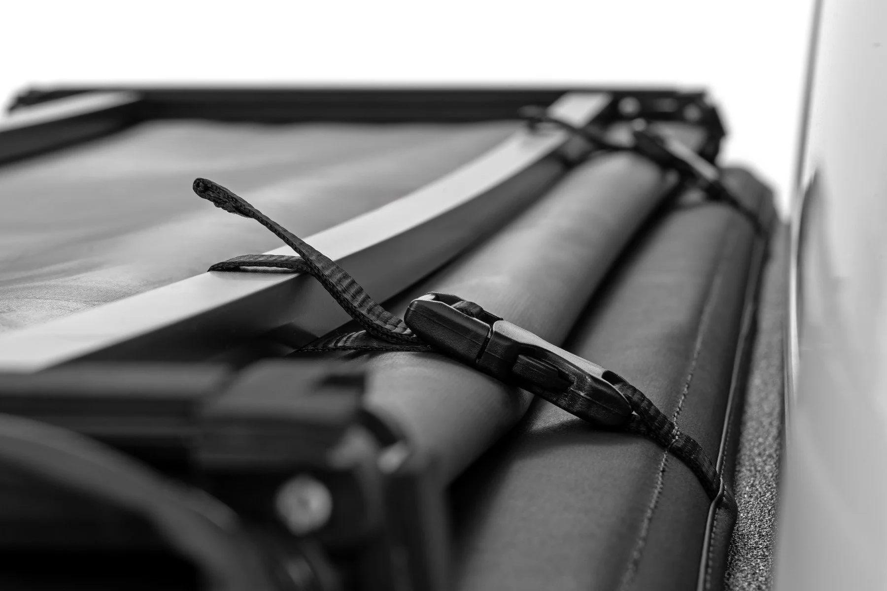 Rough Country Soft Tri-Fold Bed Cover | 5' Bed | Dbl Cab | for Toyota Tacoma 2WD/4WD (24-26) 41716505A - Image 6