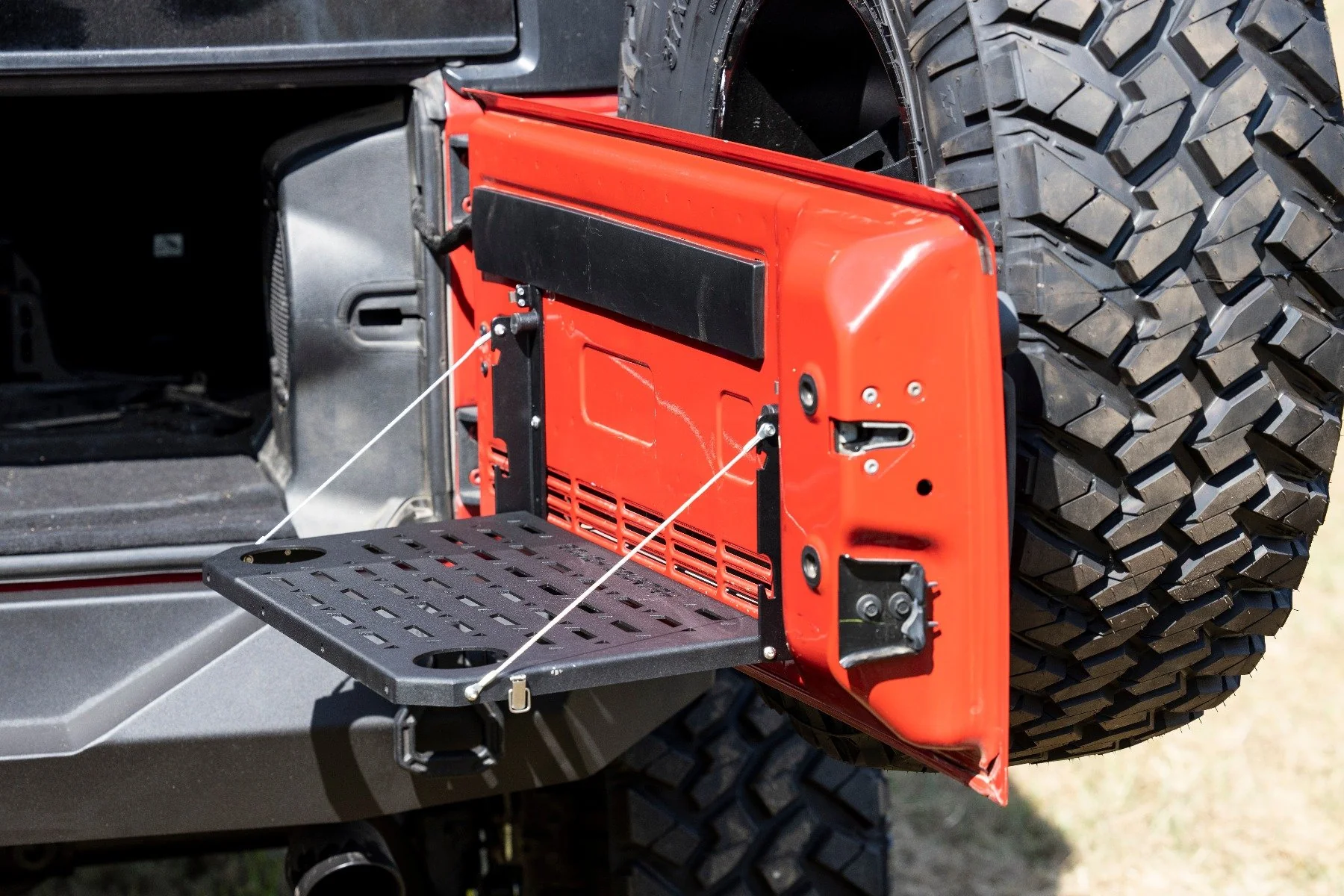Tailgate Table Folding fits Jeep 07-18 Wrangler JK - Image 5