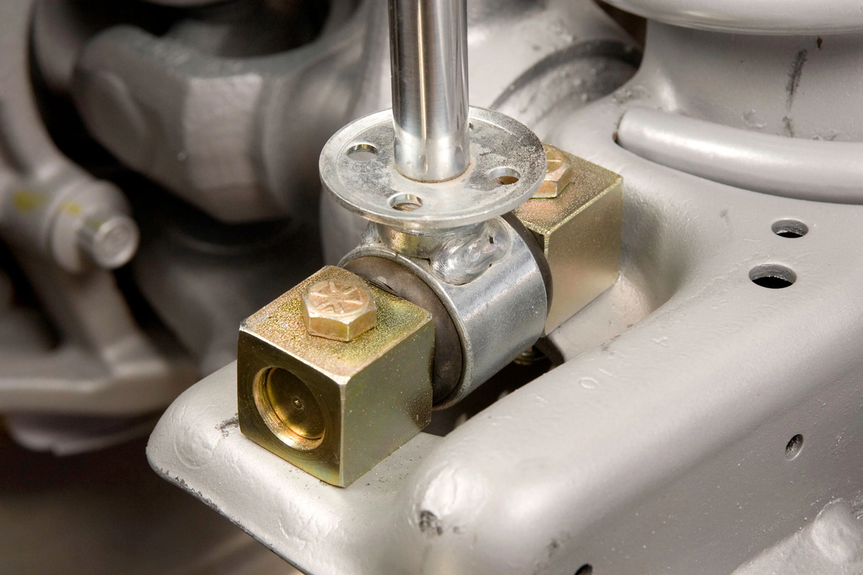 Shock Bar Pin Eliminator | Front Lower | Wrangler TJ & LJ, Cherokee XJ, Comanche MJ, Grand Cherokee ZJ & WJ - Image 3